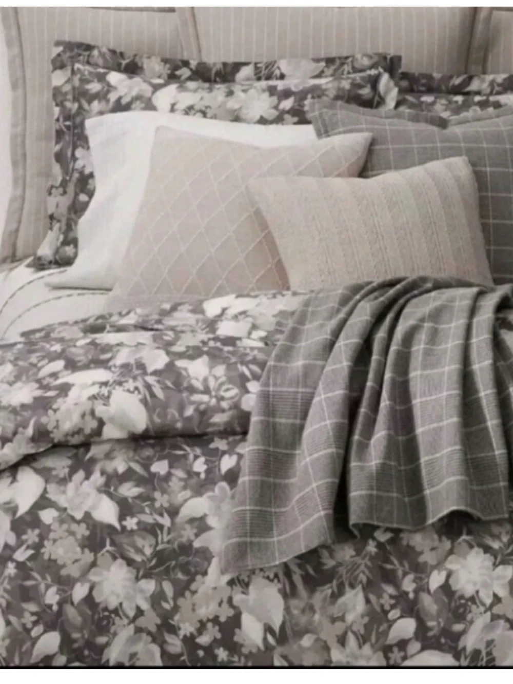 Ralph Lauren Gray Floral Full/Queen Duvet set